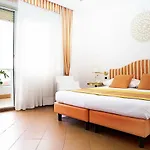 Hotell Iva Diano Marina