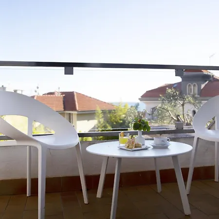 Iva Hotel 3*