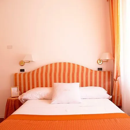 Iva Hotel Diano Marina