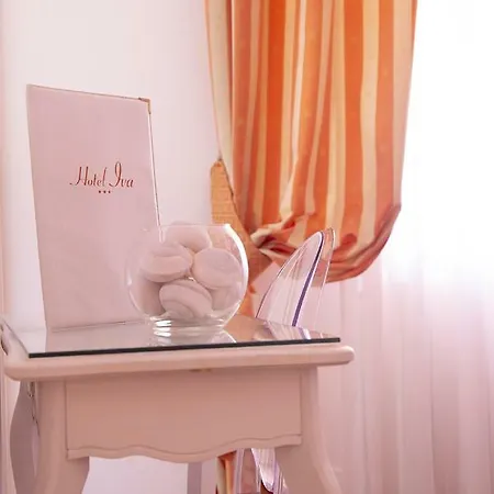 Iva 迪亚诺马里纳