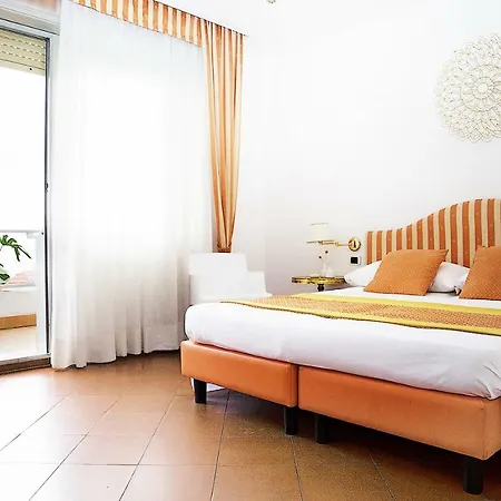 Hotell Iva Diano Marina